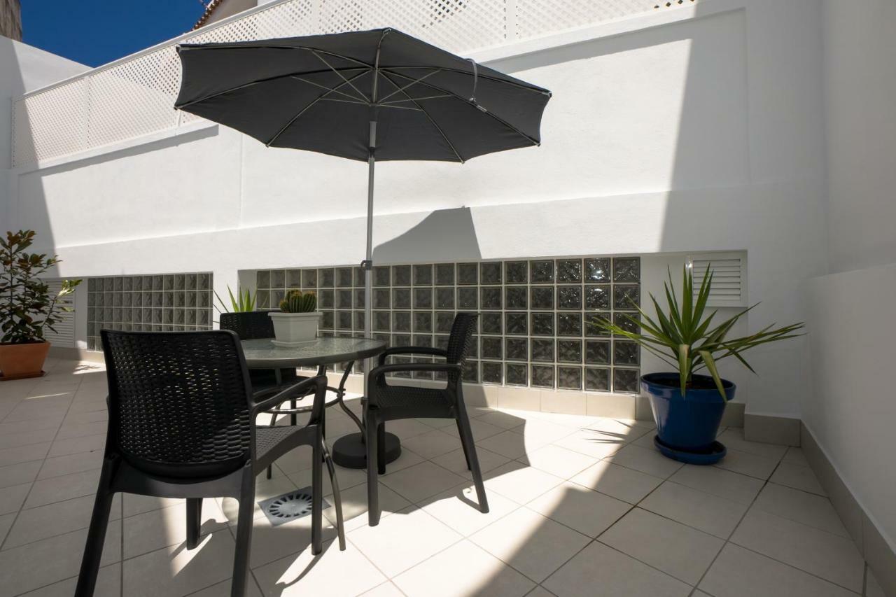 Apartamentos Mombasa 1 Planta Нерха Экстерьер фото