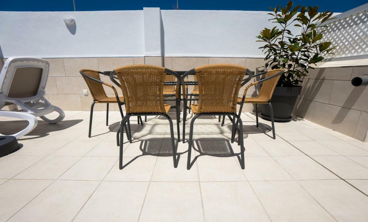 Apartamentos Mombasa 1 Planta Нерха Экстерьер фото