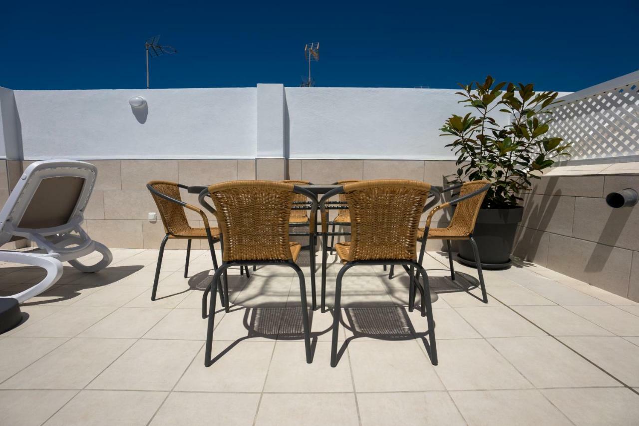 Apartamentos Mombasa 1 Planta Нерха Экстерьер фото