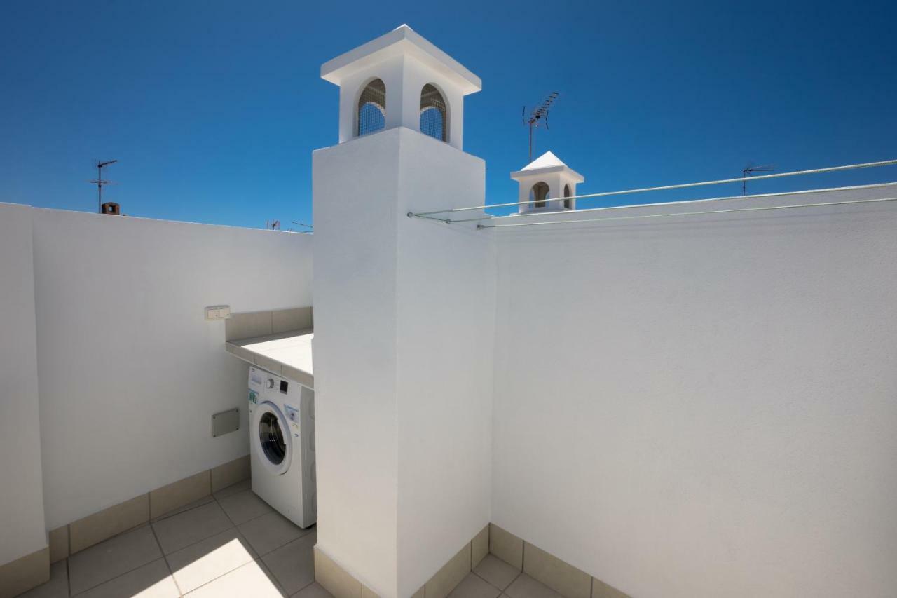 Apartamentos Mombasa 1 Planta Нерха Экстерьер фото